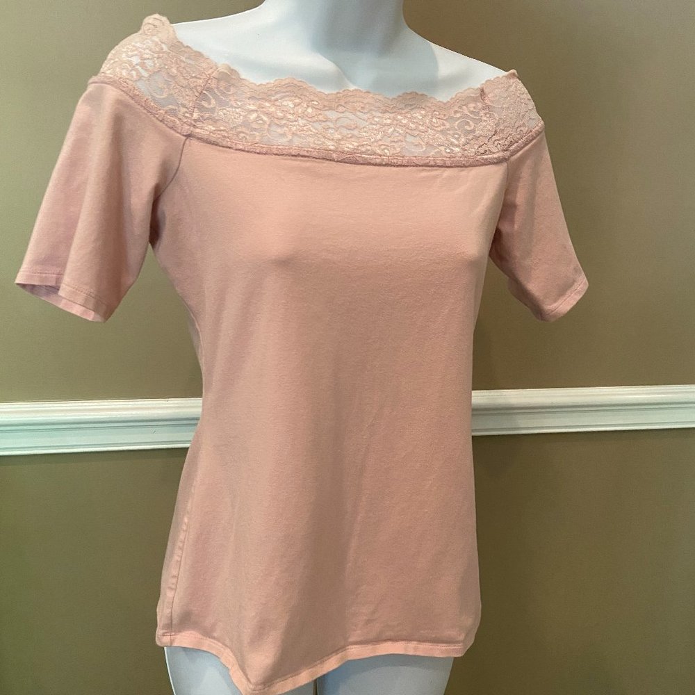 Dusty Pink Off Shoulder Lace Neckline Top Lg